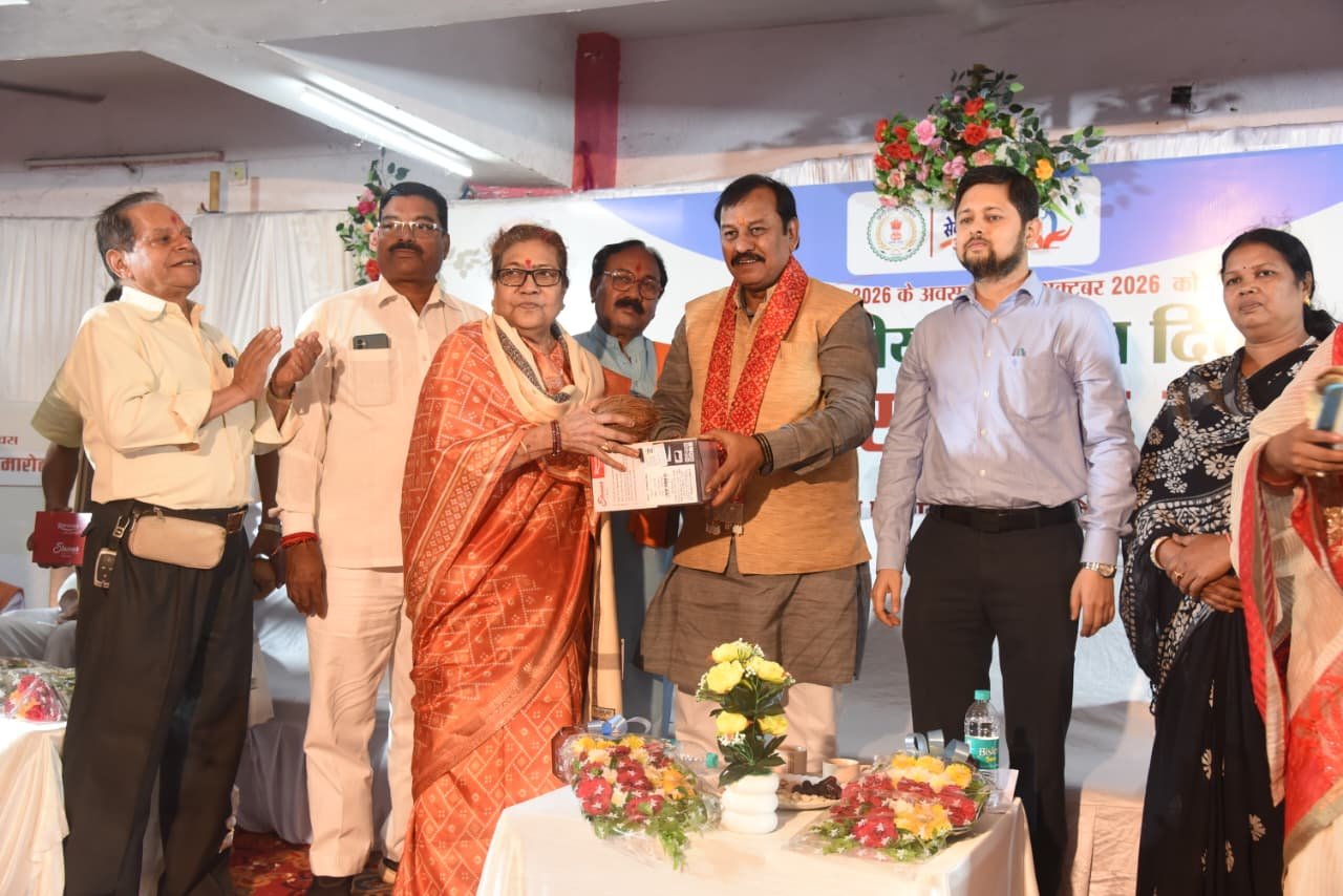 विकसित भारत' के निर्माण में वरिष्ठ नागरिकों की भूमिका महत्वपूर्ण - सांसद श्री विजय बघेल