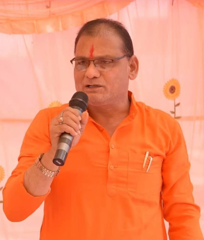 व्यस्ततम मार्गो पर,वीआई पी रोड व ऑक्सीजन जोन पर अघोषित बाजार निगम के संरक्षण में